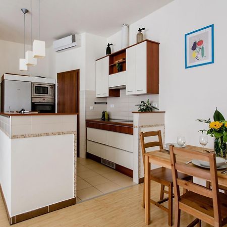 Ferienwohnung Downtown Delight Near The Basilica Budapest Exterior foto