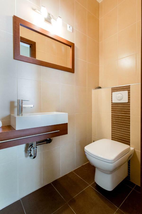 Ferienwohnung Downtown Delight Near The Basilica Budapest Exterior foto